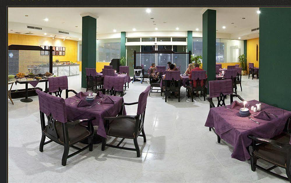 Golden 5 Sapphire Suites Hotel Hurghada Bagian luar foto