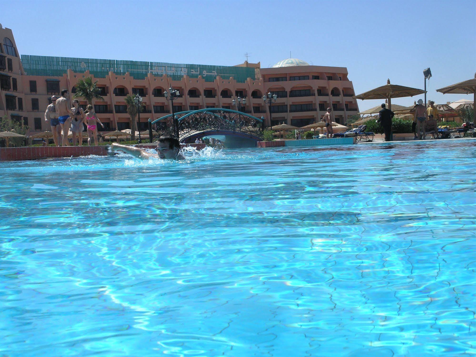 Golden 5 Sapphire Suites Hotel Hurghada Bagian luar foto